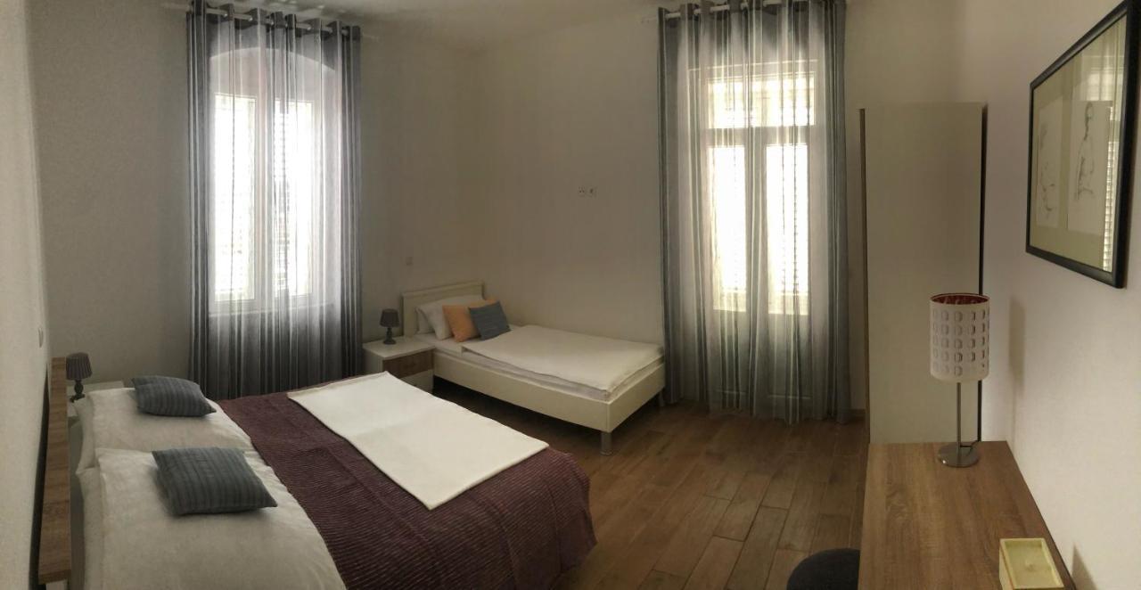 Apartman Tijana Apartamento Makarska Exterior foto